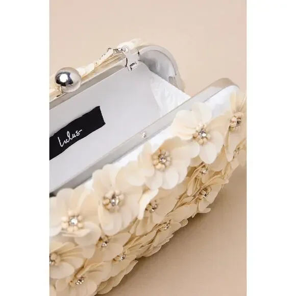 NWT Lulus Blooming Addition Ivory Sequin Rhinestone Box Clutch Bag - Picture 4 of 4